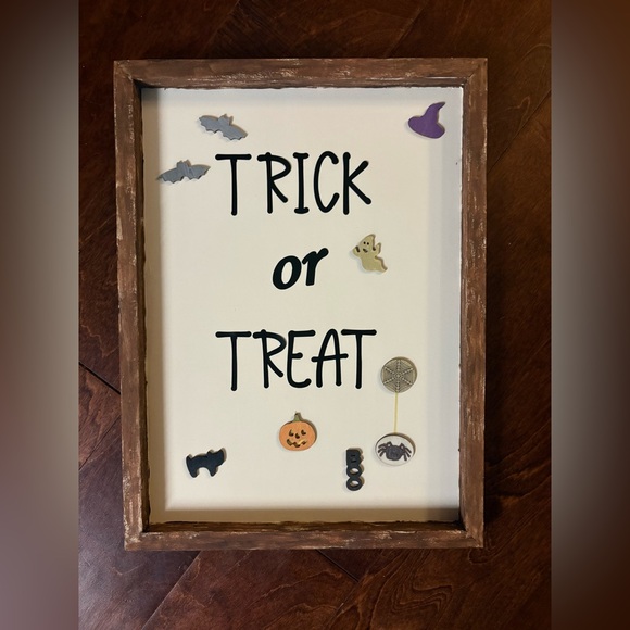 CraftyShenanigans Other - 🎄2/$16 Halloween/Fall themed Wall Decor